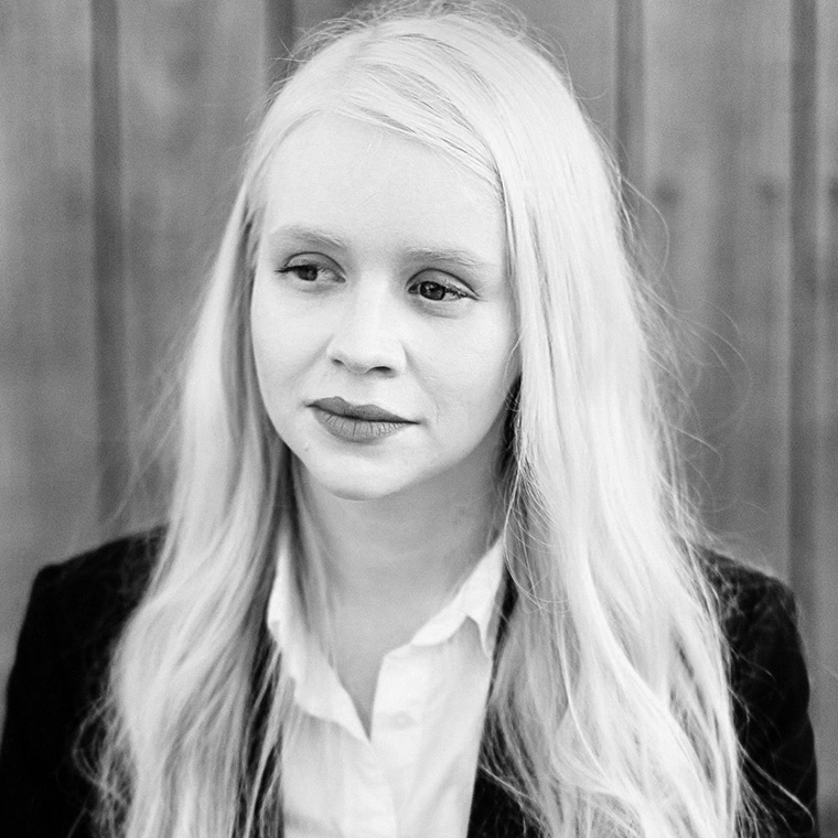 Author Meredith Mooring